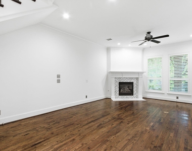 18323 Frankford Lakes Circle - Photo Thumbnail 6