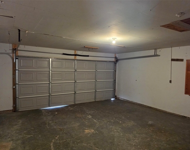 1685 N Willis Street - Photo Thumbnail 10