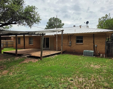 1685 N Willis Street - Photo Thumbnail 11