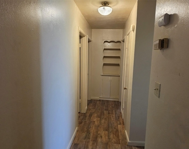 1685 N Willis Street - Photo Thumbnail 5