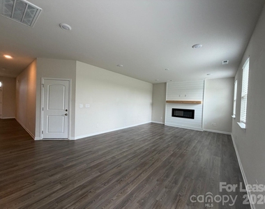 9002 Foxcroft Drive - Photo Thumbnail 9