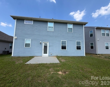 9002 Foxcroft Drive - Photo Thumbnail 24