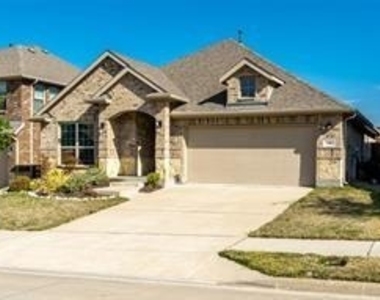 716 Bluebird Way - Photo Thumbnail 28