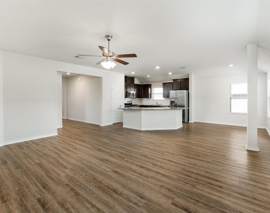 716 Bluebird Way - Photo Thumbnail 11