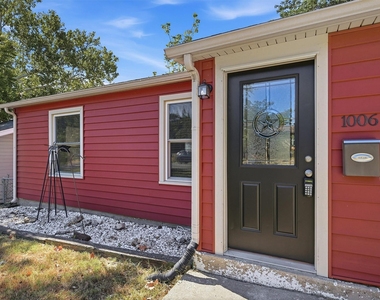 1006 W Texas Street - Photo Thumbnail 3