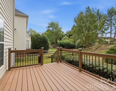 16903 Hampton Trace Road - Photo Thumbnail 32