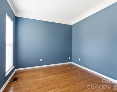 16903 Hampton Trace Road - Photo Thumbnail 15
