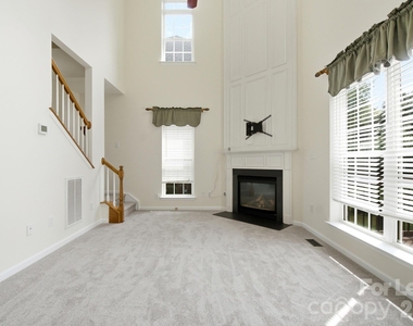 16903 Hampton Trace Road - Photo Thumbnail 6
