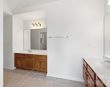 16903 Hampton Trace Road - Photo Thumbnail 24