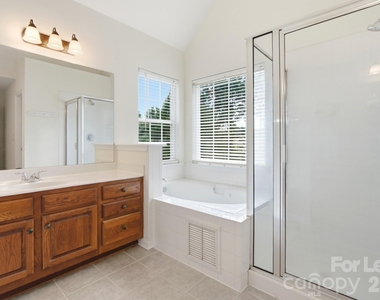16903 Hampton Trace Road - Photo Thumbnail 23