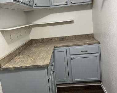 12836 Cedar Hollow - Photo Thumbnail 15