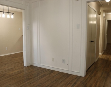 1515 Cherrycrest Street - Photo Thumbnail 24
