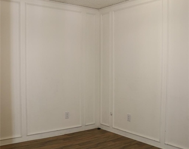 1515 Cherrycrest Street - Photo Thumbnail 25