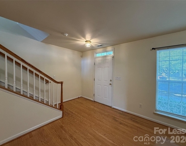 9766 Blossom Hill Drive - Photo Thumbnail 4