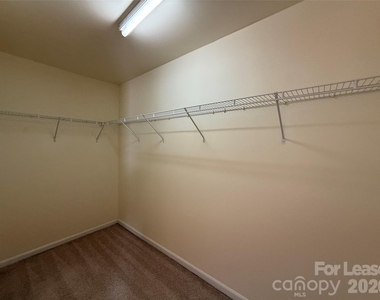 9766 Blossom Hill Drive - Photo Thumbnail 20