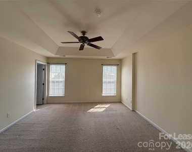 9766 Blossom Hill Drive - Photo Thumbnail 18