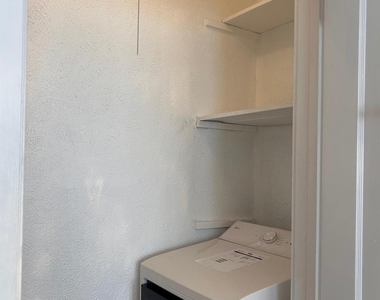 5800 Prospect Avenue - Photo Thumbnail 5