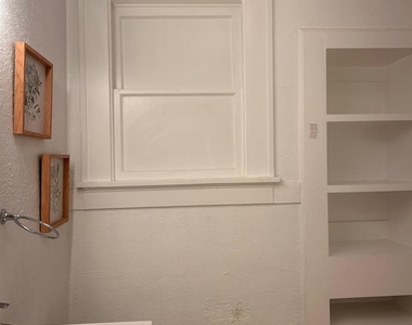 5800 Prospect Avenue - Photo Thumbnail 11