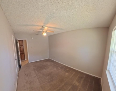 7324 Davis Boulevard - Photo Thumbnail 11