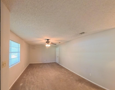 7324 Davis Boulevard - Photo Thumbnail 9