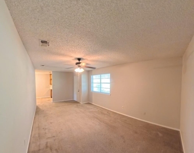 7324 Davis Boulevard - Photo Thumbnail 7