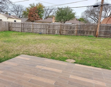 5901 Crestwood Circle - Photo Thumbnail 18