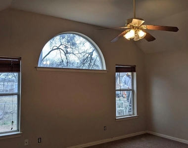 904 Canal Street - Photo Thumbnail 14