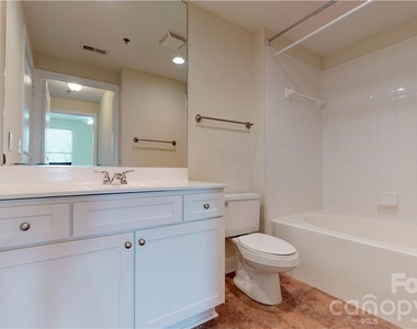 1315 East Boulevard - Photo Thumbnail 12