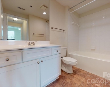 1315 East Boulevard - Photo Thumbnail 11