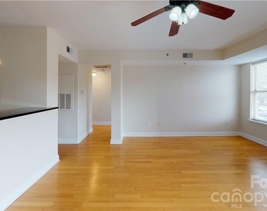 1315 East Boulevard - Photo Thumbnail 5