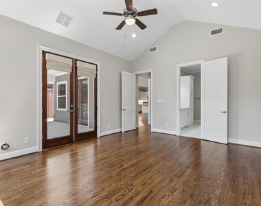 6030 Vickery Boulevard - Photo Thumbnail 12