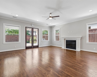 6030 Vickery Boulevard - Photo Thumbnail 8
