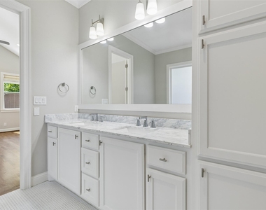 6030 Vickery Boulevard - Photo Thumbnail 14