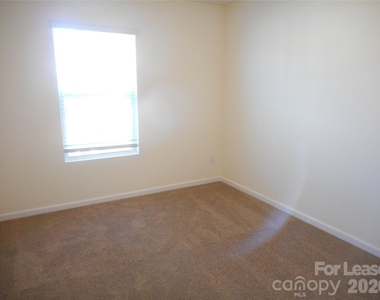 270 Harpers Run Lane - Photo Thumbnail 15