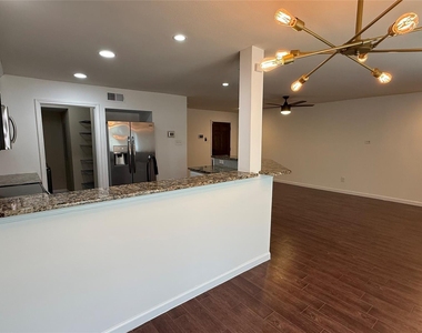9432 Timberleaf Drive - Photo Thumbnail 14