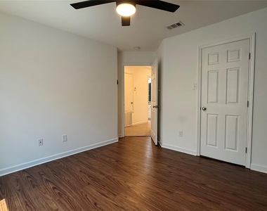9432 Timberleaf Drive - Photo Thumbnail 22