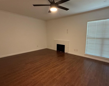 9432 Timberleaf Drive - Photo Thumbnail 6