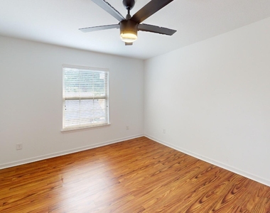 9432 Timberleaf Drive - Photo Thumbnail 20
