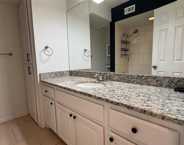 9432 Timberleaf Drive - Photo Thumbnail 31