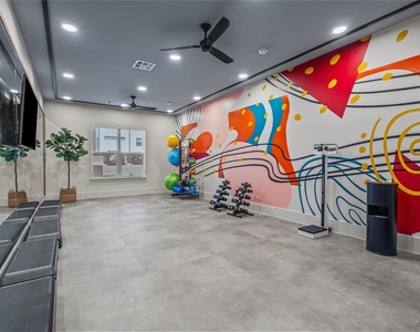 7455 W Camp Wisdom Road - Photo Thumbnail 13