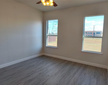 217 Wyndham Meadows Way - Photo Thumbnail 19