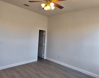 217 Wyndham Meadows Way - Photo Thumbnail 10
