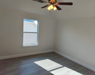 217 Wyndham Meadows Way - Photo Thumbnail 14
