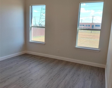 217 Wyndham Meadows Way - Photo Thumbnail 20