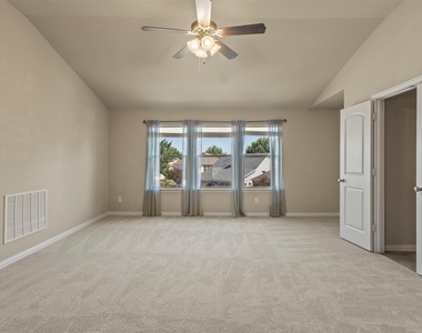 2606 Kennedy Drive - Photo Thumbnail 11