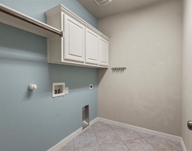 2606 Kennedy Drive - Photo Thumbnail 27
