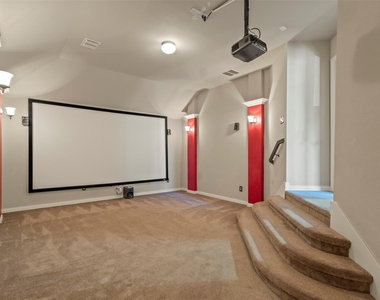 2606 Kennedy Drive - Photo Thumbnail 25