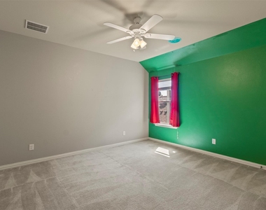 2606 Kennedy Drive - Photo Thumbnail 24