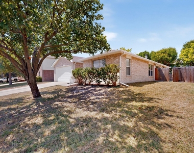 625 Spillway Drive - Photo Thumbnail 12