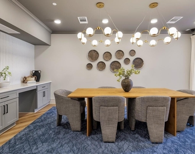2400 Ace Lane - Photo Thumbnail 9